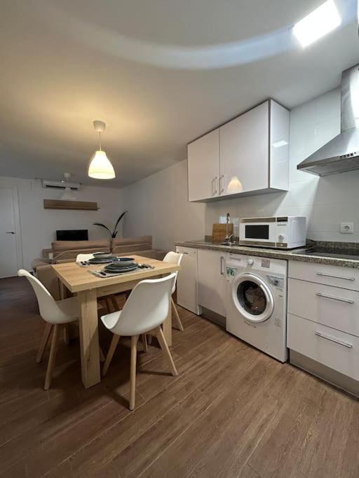 Petite California Duenas Apartment Sevilla Exterior foto
